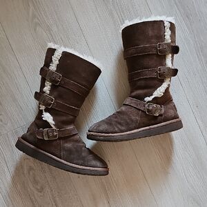 UGG Kids Brown Shearling Buckle Boots